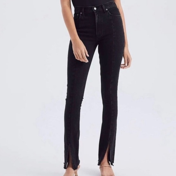 Abercrombie & Fitch The Skinny High Rise Split Hem -
Faded Black 25/0 Short - Picture 2 of 8